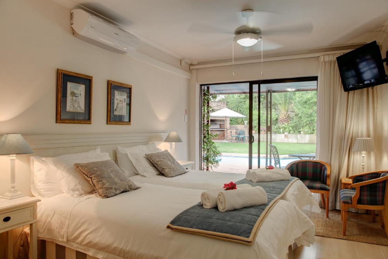 Bed and Breakfast Majorca House Сомерсет-Уэст Экстерьер фото