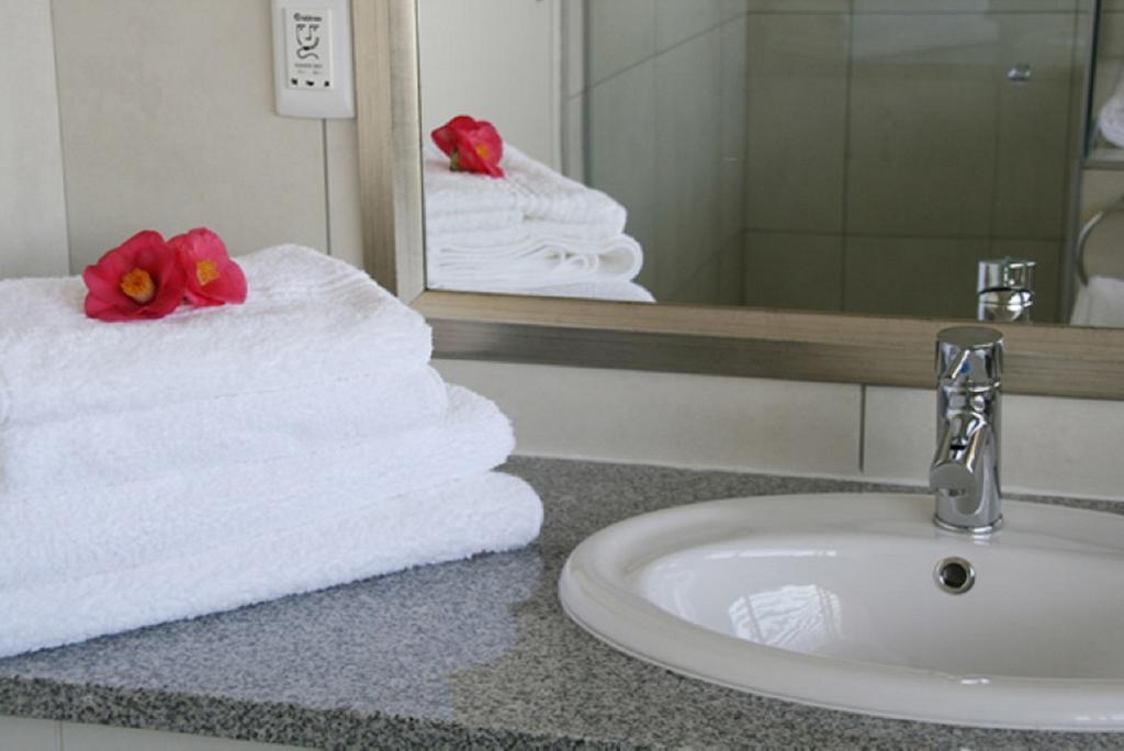 Bed and Breakfast Majorca House Сомерсет-Уэст Номер фото