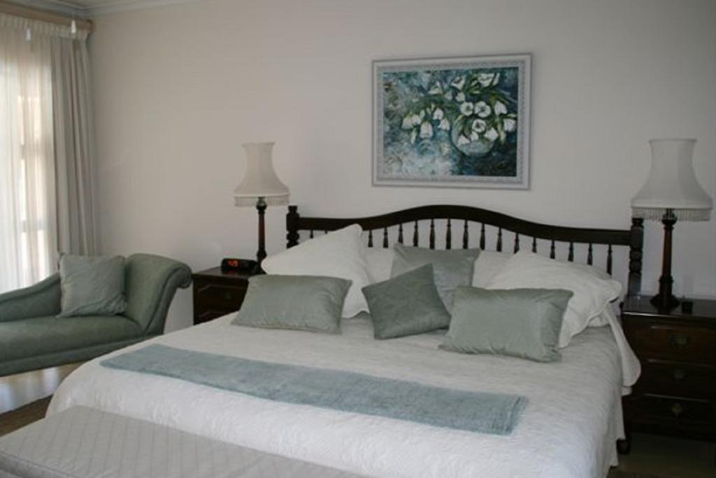 Bed and Breakfast Majorca House Сомерсет-Уэст Номер фото