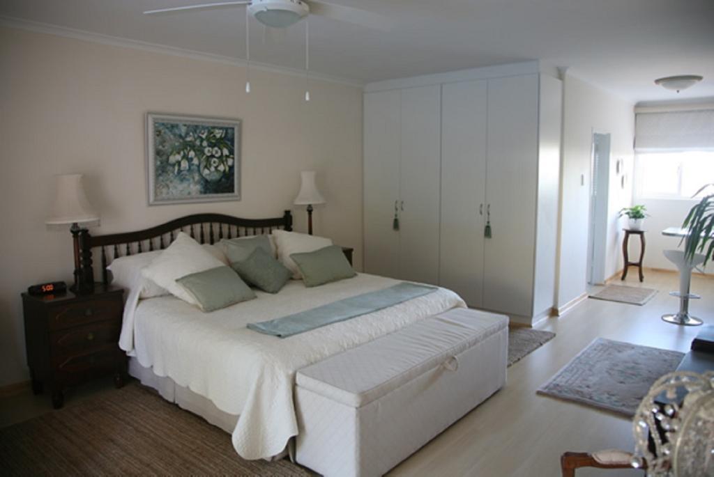 Bed and Breakfast Majorca House Сомерсет-Уэст Номер фото